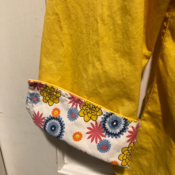 i.e. Cropped Yellow Top with 3/4 sleeves-Size Small. - Picture 3 of 6